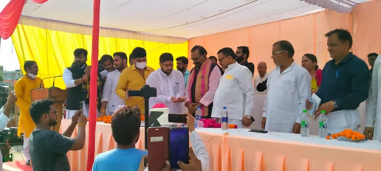 नवयुवक दल कार्यक्रम — चित्र 9